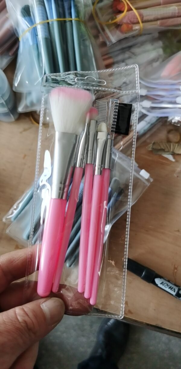 O1CN01ztCIki1LkODn7vjgP_2211186861337-0-cib-1.jpg New 5 Brush Makeup Brush suit Pink Beauty Tools Eye Shadow Brush Makeup Brush Wholesale