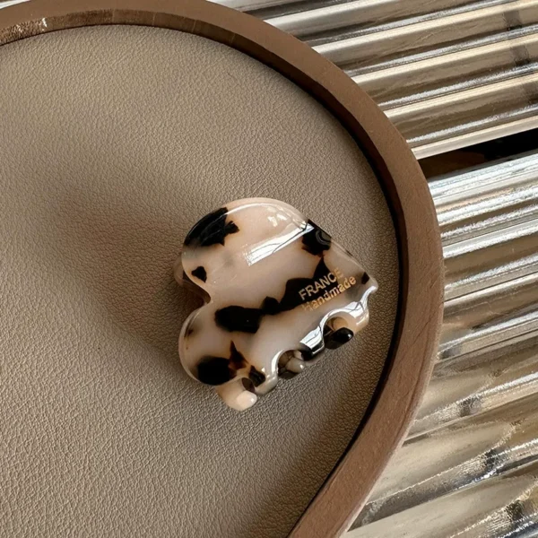 S182f060ea0fa4e27a1574d2fb0b1562bQ.webp 3.5cm Small Hair Claw Acetate Hair Crabs Cute Heart Shaped Hairclips Children Women Girls for Hair Accessories Hairpins Clips