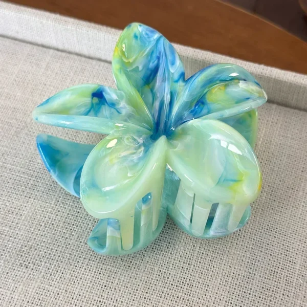 Sb0305046b9e24f3faffccccbc554462fA.webp Flower Hair Claw Clip for Women Fashion Hair Clips Crab Clamp Barrettes Girls Hair Accessories Summer Shark Hairpin Headwear 1pc