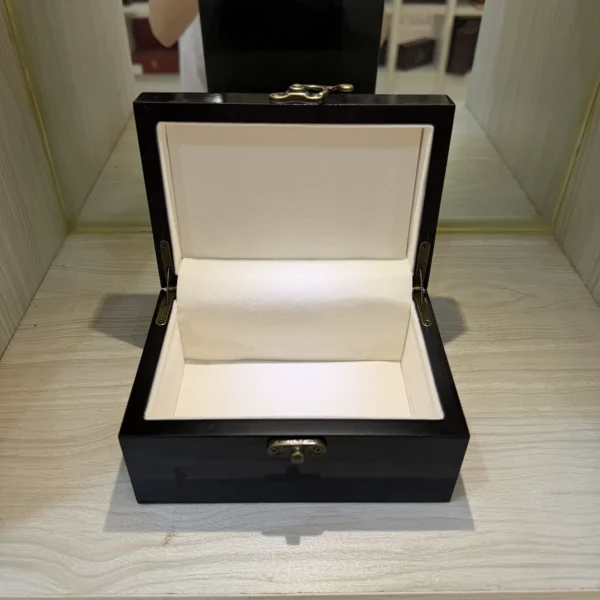 Wooden Storage Box, Jewelry Storage Box with Metal Clasp, Three Options Available