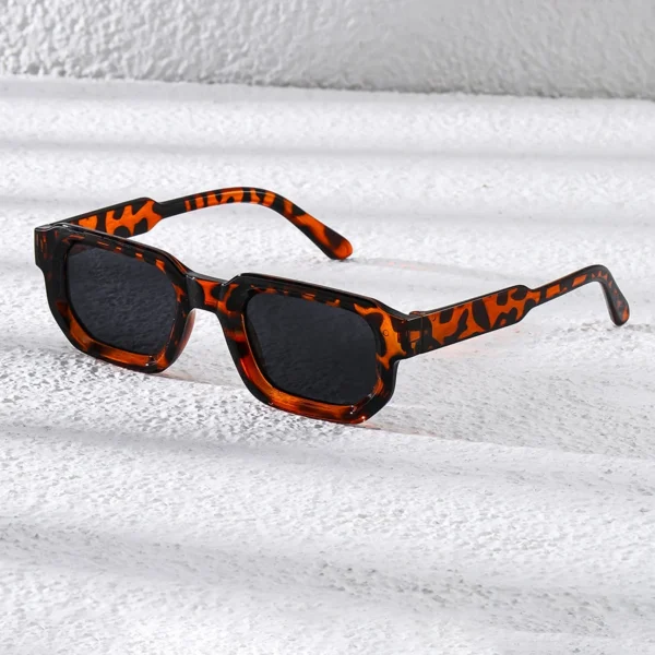 New Men Vintage Rectangle Frame Sunglasses Fashion Retro Sun Glasses Luxury Brand Design Glasses UV400 Eyewear Women Goggles